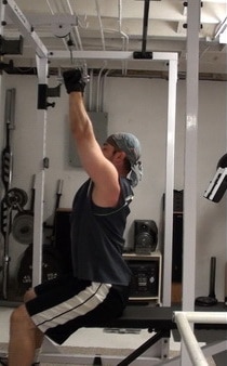 Full-Range Pulldowns - A Great Exercise for Carving Detail Into Your Back Muscles