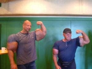 injecting_synthol_into_your_muscles_can_make_you_instantly_look_like_a_douchebag_640_29